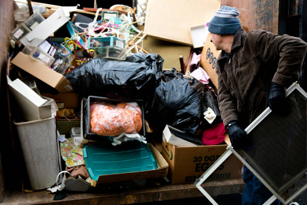 Best Yard Waste Removal  in Maple Grove, MN